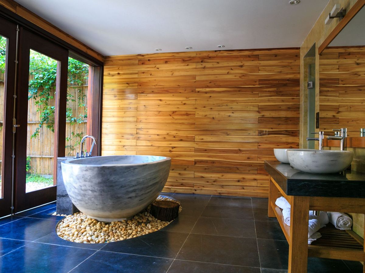 Cave Suite with Jacuzzi 2